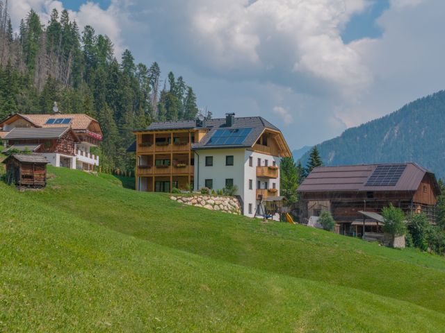 Image: Farm Holidays Lüch dl Chessl, Dolomites
